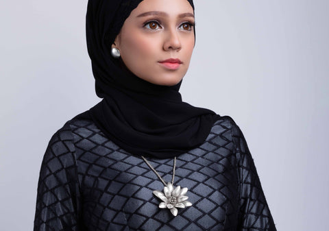Liliana necklace
